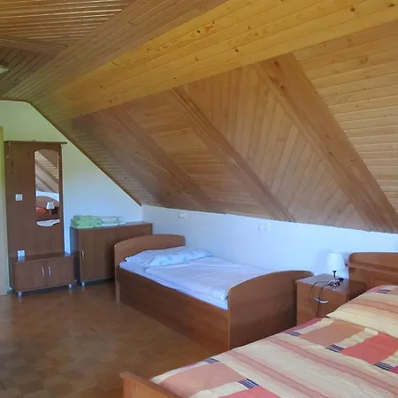 Tourist Farm Ljubica Villa Poljane nad Škofjo Loko Habitación foto